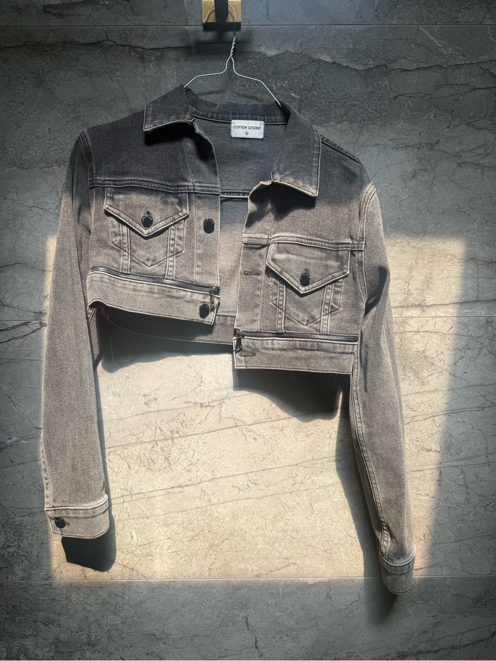 COTTON CITIZEN Cropped Washed Grey Denim Jacket